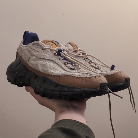 Reebok Zig Kinetica 2.5 Edge 'Chalk Wild Brown' - Picture 1 of 7
